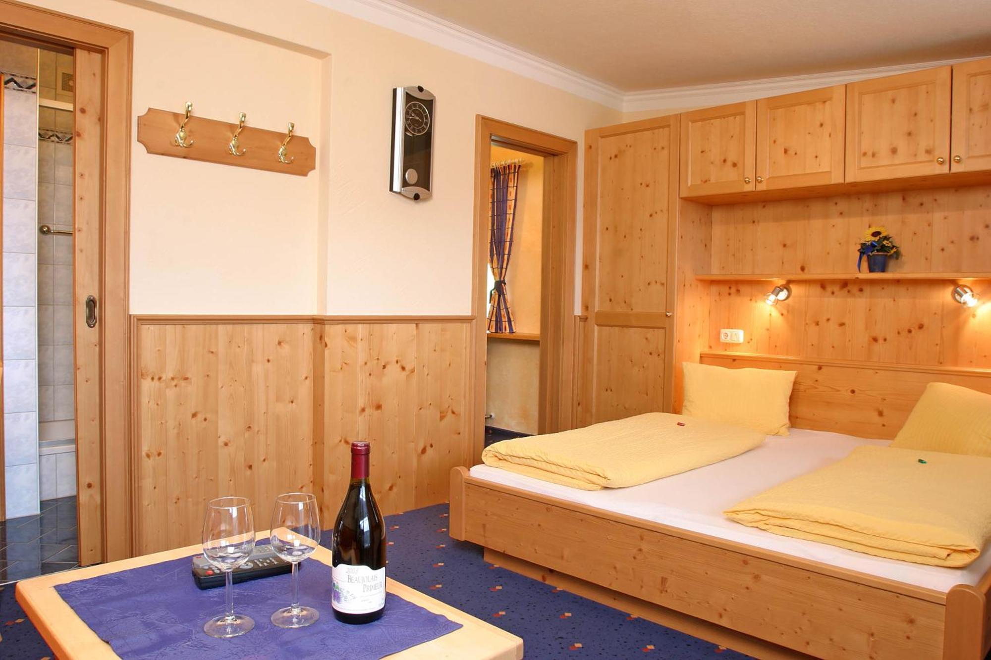 Pension Sonneck Neukirchen am Großvenediger Extérieur photo